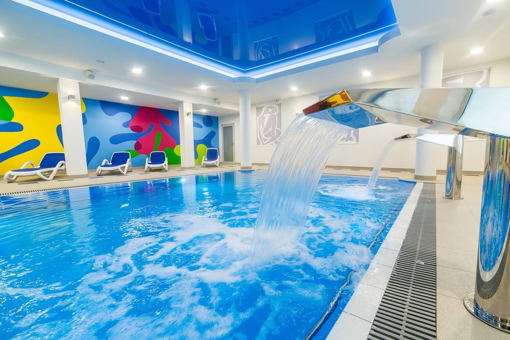 Hotel New Skanpol Колобжег Екстериор снимка