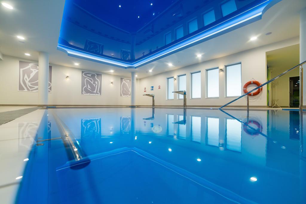 Hotel New Skanpol Колобжег Екстериор снимка