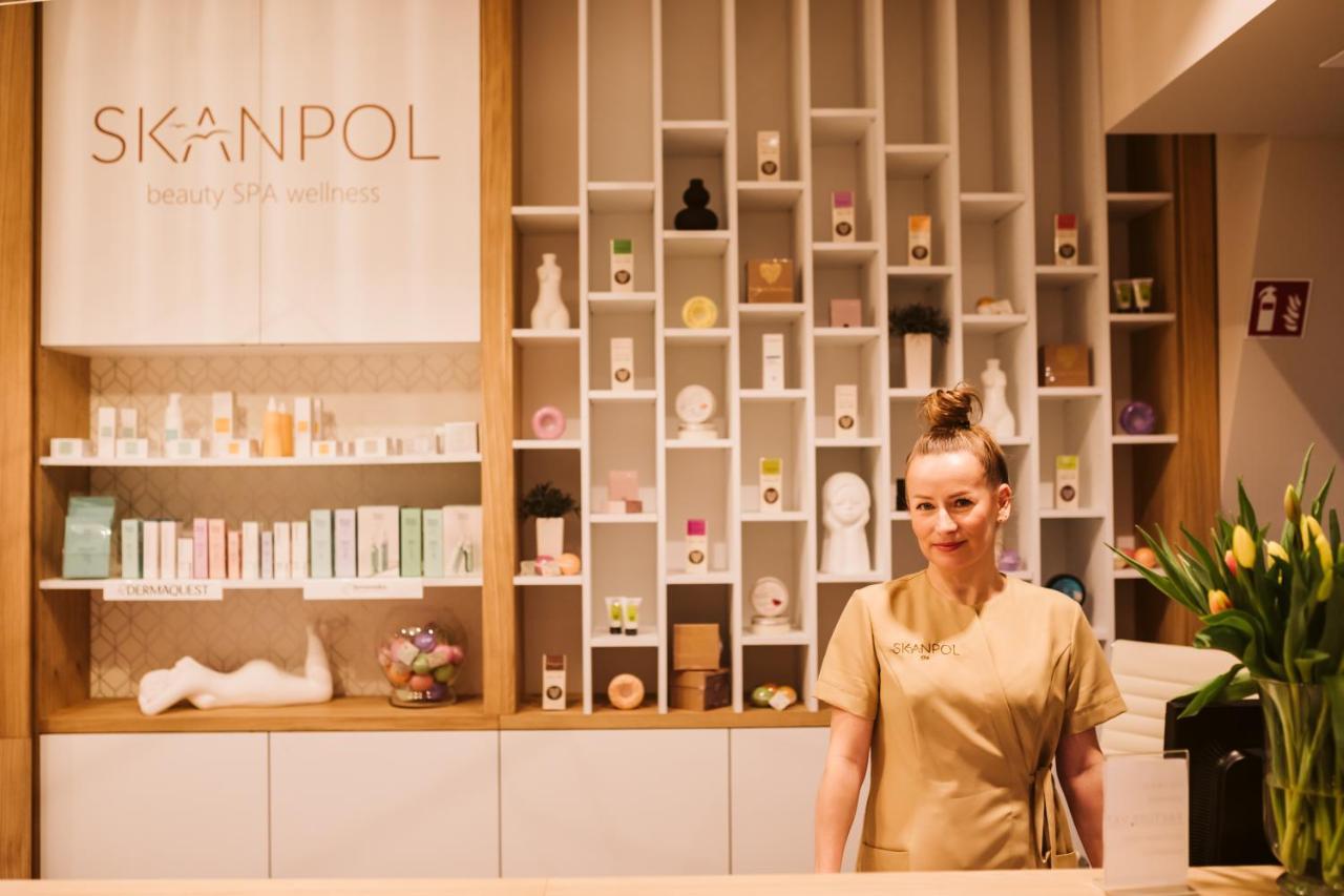 Hotel New Skanpol Колобжег Екстериор снимка