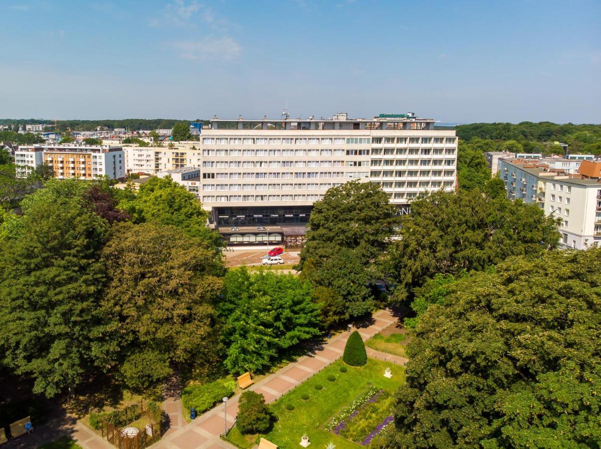 Hotel New Skanpol Колобжег Екстериор снимка