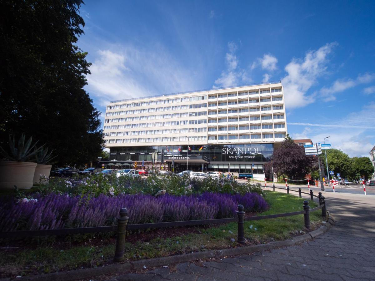 Hotel New Skanpol Колобжег Екстериор снимка