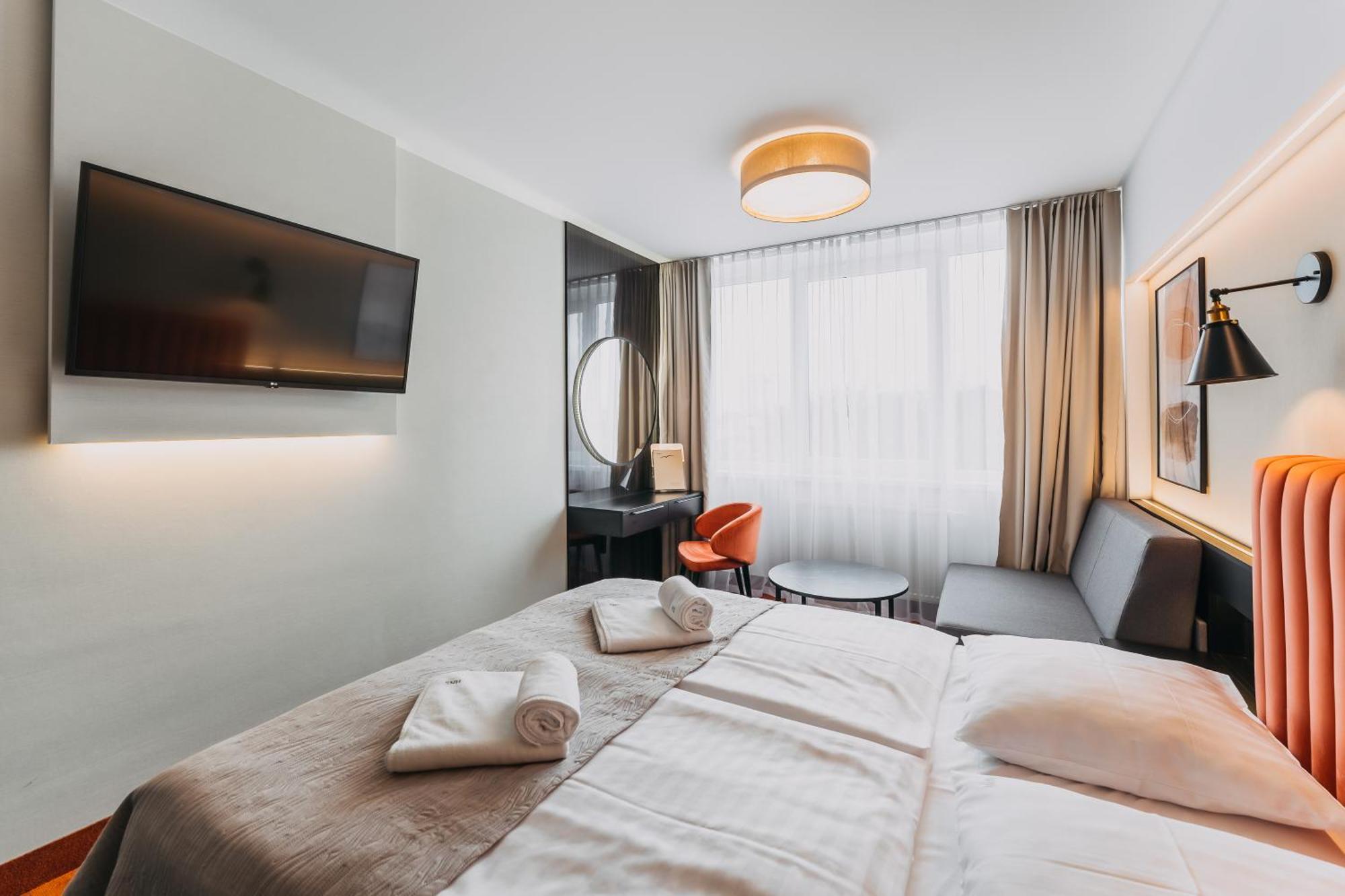 Hotel New Skanpol Колобжег Екстериор снимка