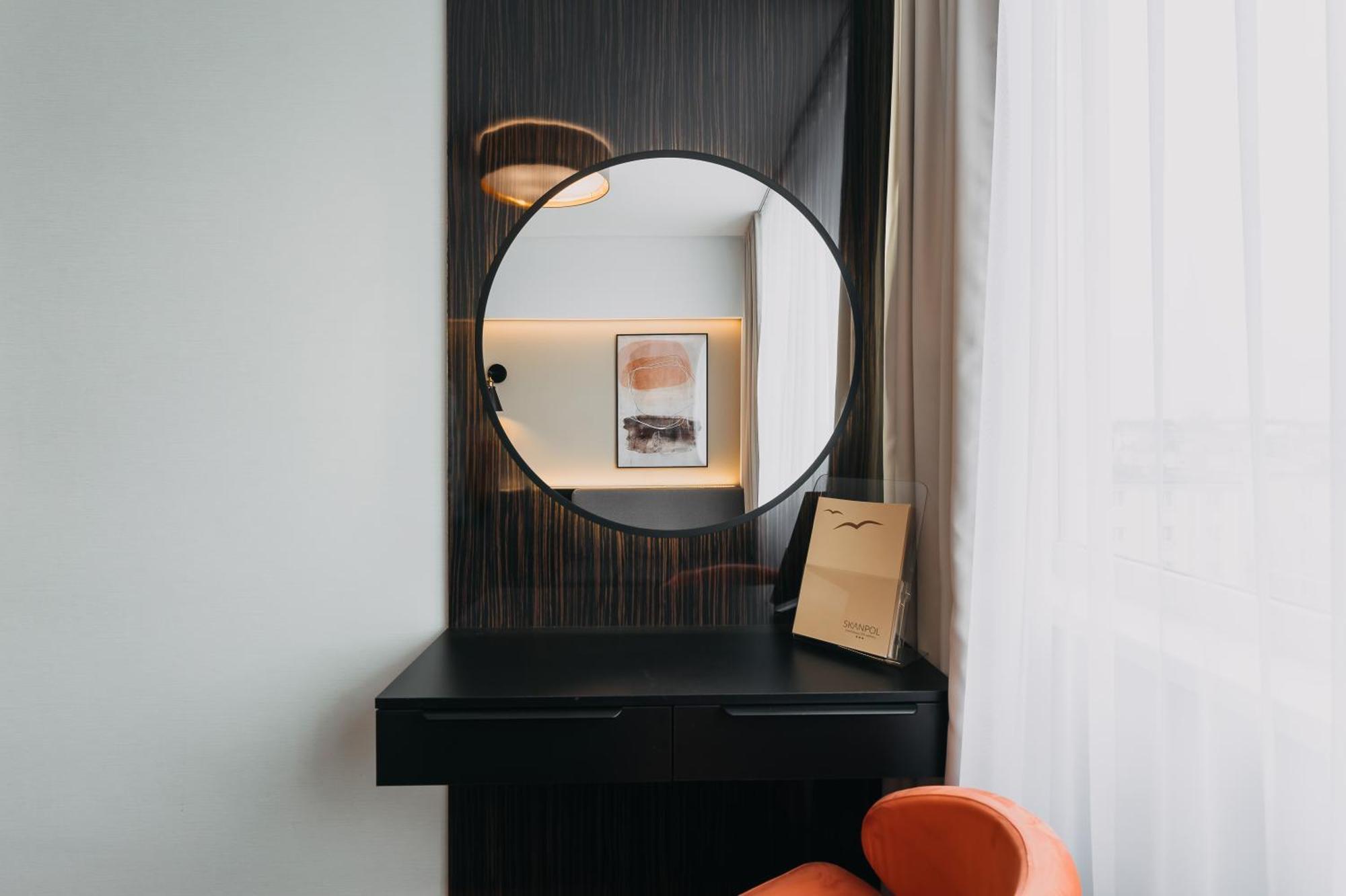 Hotel New Skanpol Колобжег Екстериор снимка