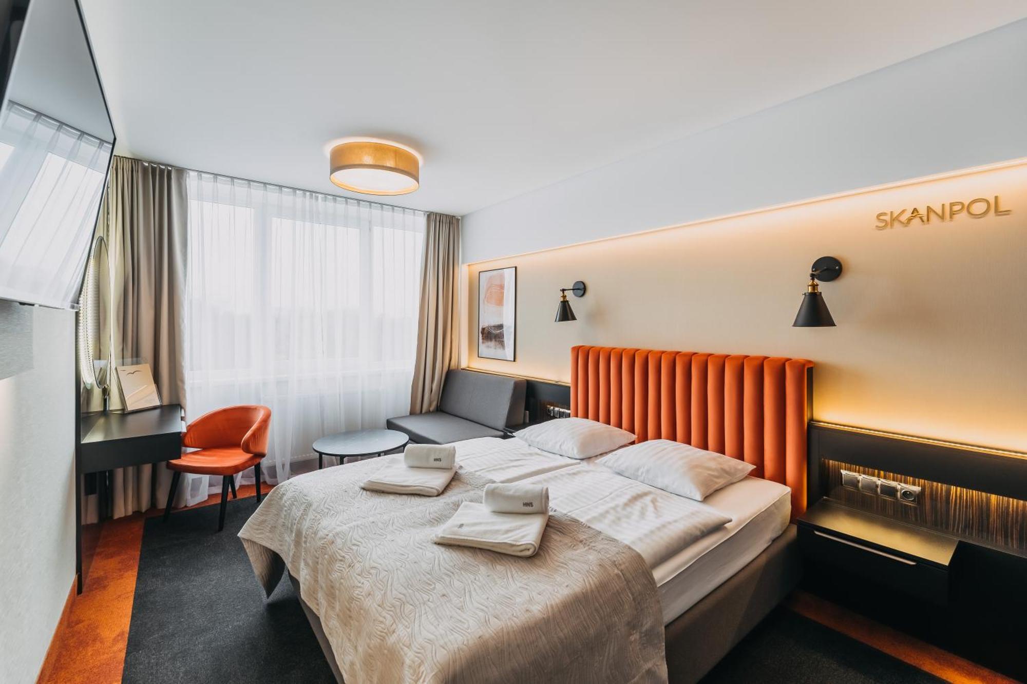 Hotel New Skanpol Колобжег Екстериор снимка