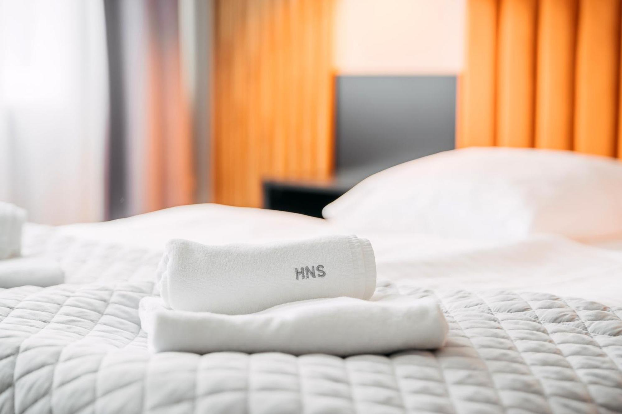 Hotel New Skanpol Колобжег Екстериор снимка