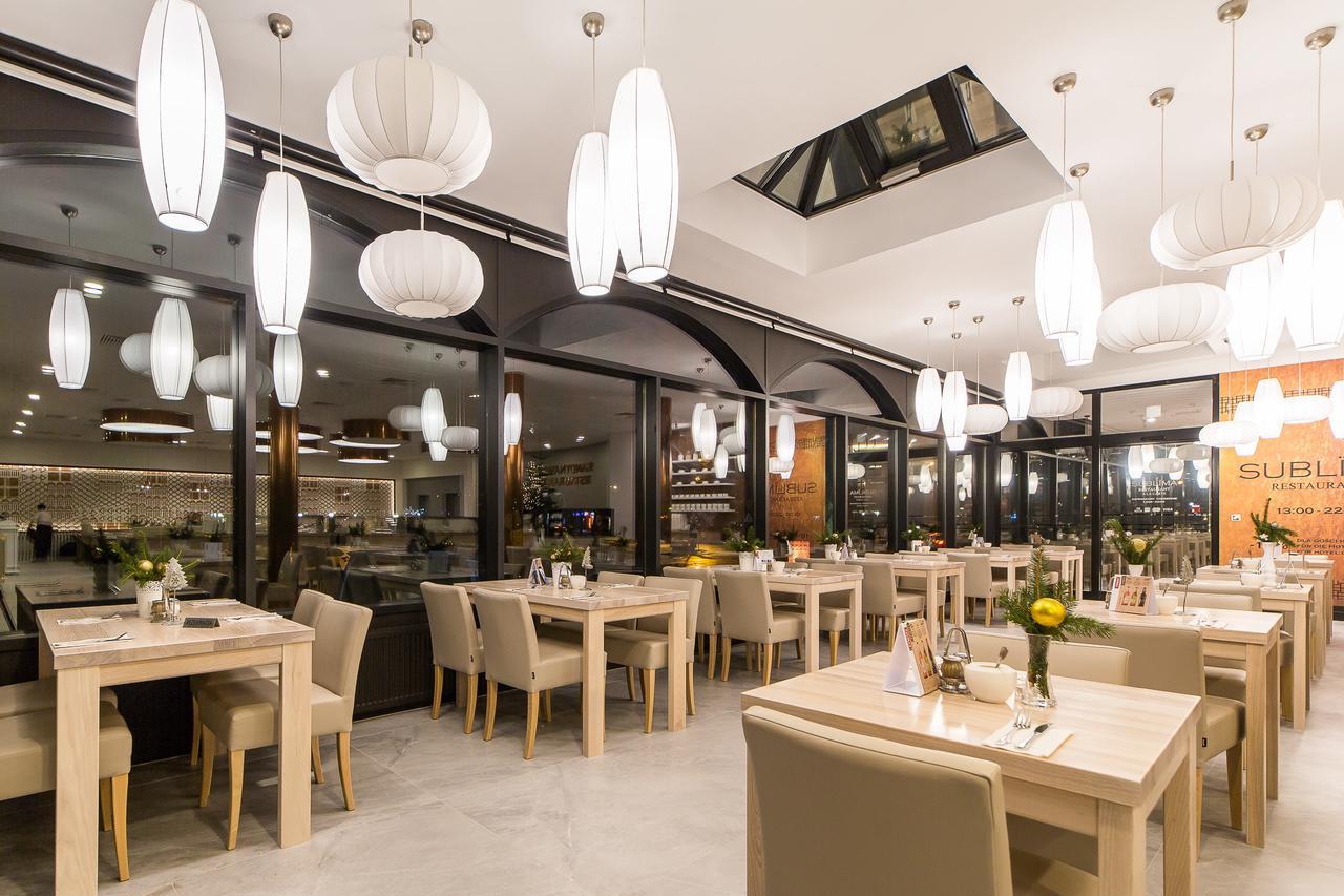 Hotel New Skanpol Колобжег Екстериор снимка
